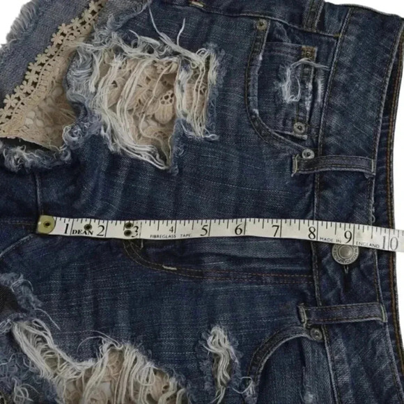American Eagle Festival High Rise Jean  Shorts Embroidery Distressed Size 2 - Picture 10 of 13